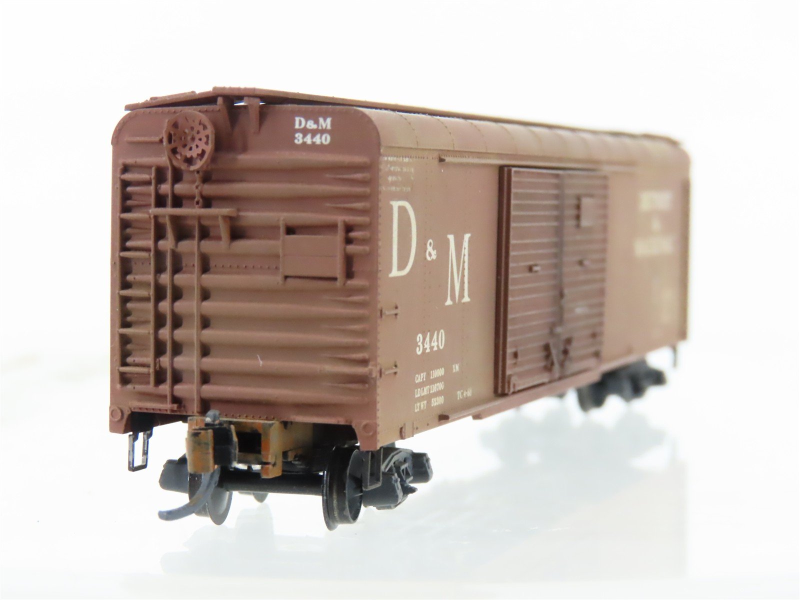 N Scale Micro-Trains MTL 79030 D&M Detroit & Mackinac 50' Boxcar #3440 Weathered