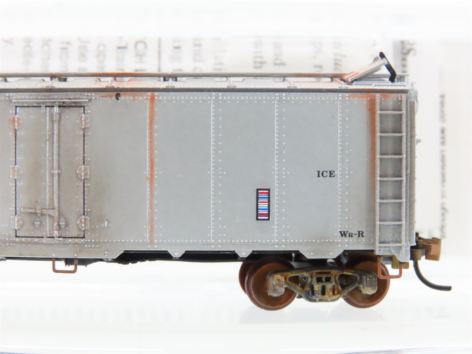 N Scale Micro-Trains MTL 59030 ATSF Santa Fe 40' Ice Reefer #188457 Weathered