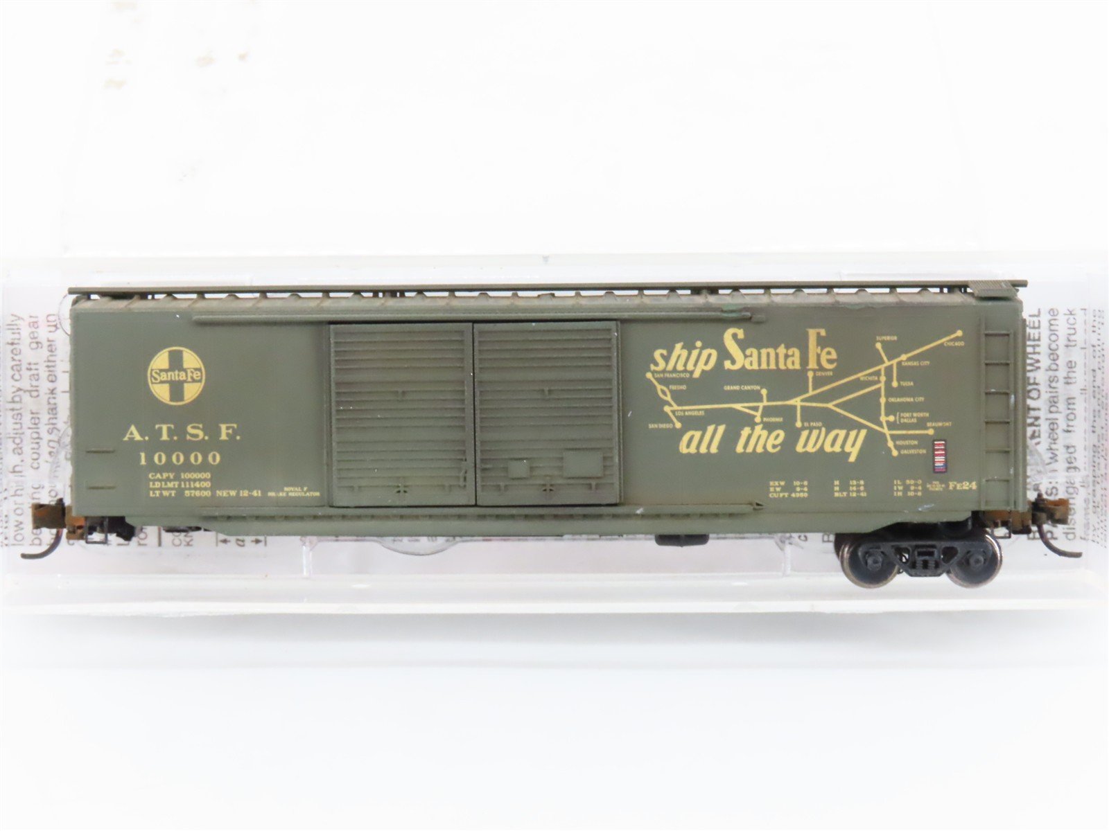 N Scale Micro-Trains MTL 34260 ATSF Santa Fe 40' Boxcar #10000 Weathered