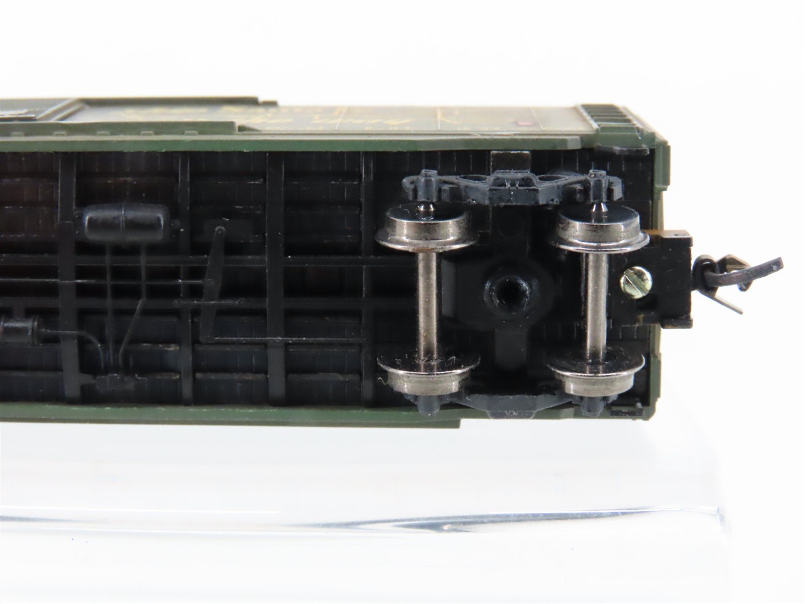 N Scale Micro-Trains MTL 34260 ATSF Santa Fe 40' Boxcar #10000 Weathered