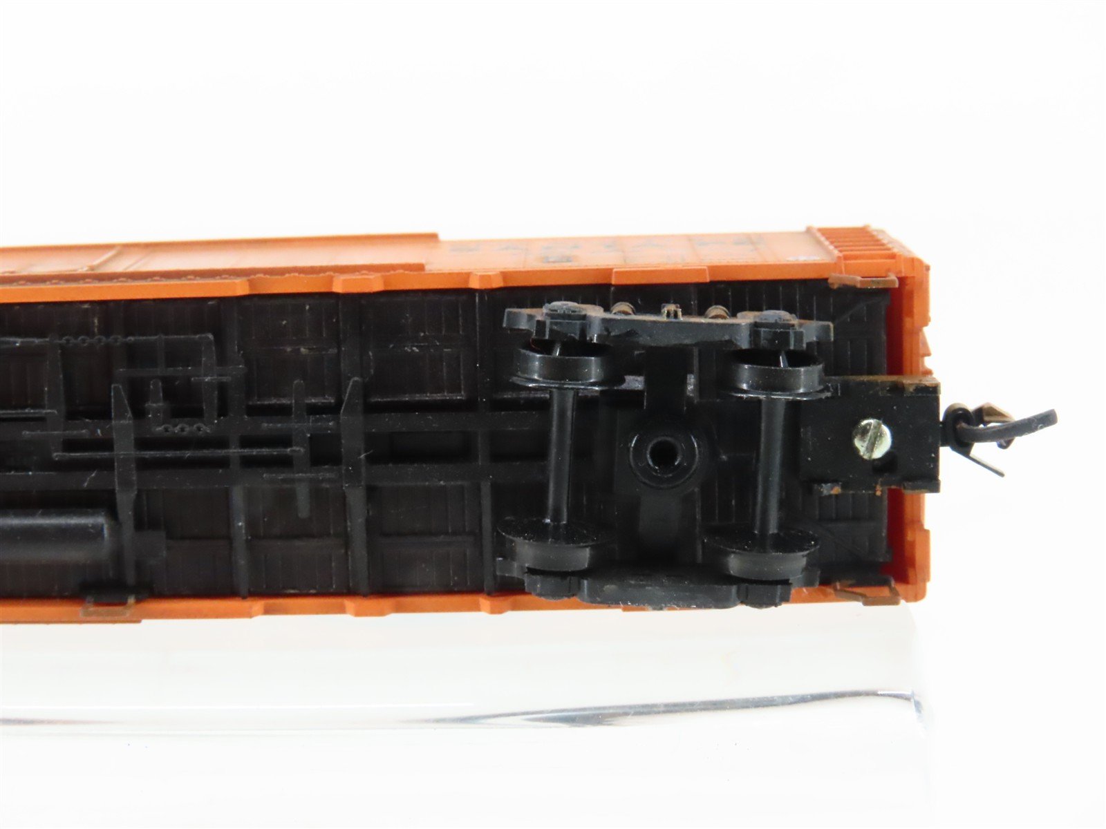N Scale Micro-Trains MTL 52050 SFRD Santa Fe 52' Reefer #5033 Weathered
