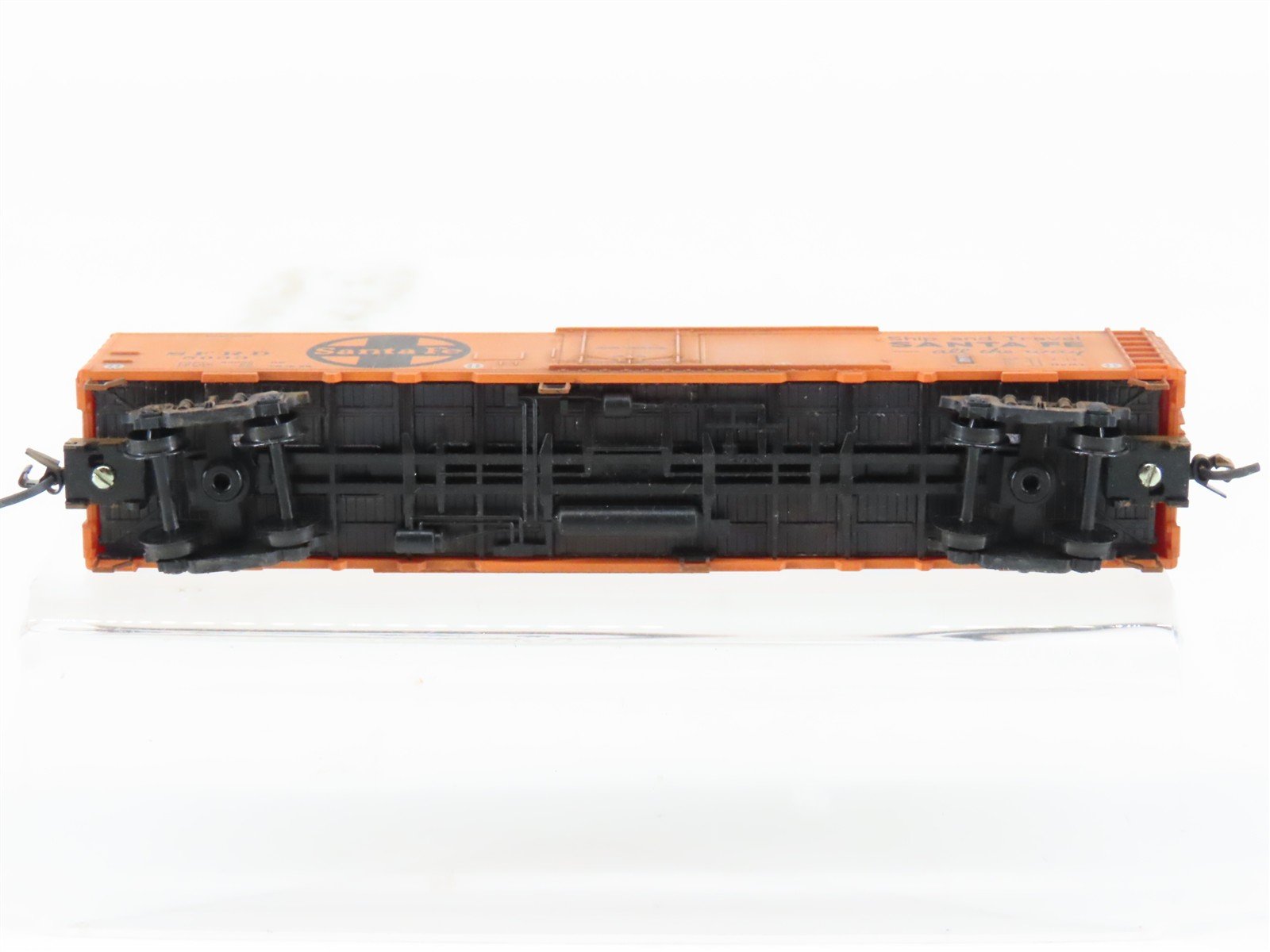 N Scale Micro-Trains MTL 52050 SFRD Santa Fe 52' Reefer #5033 Weathered