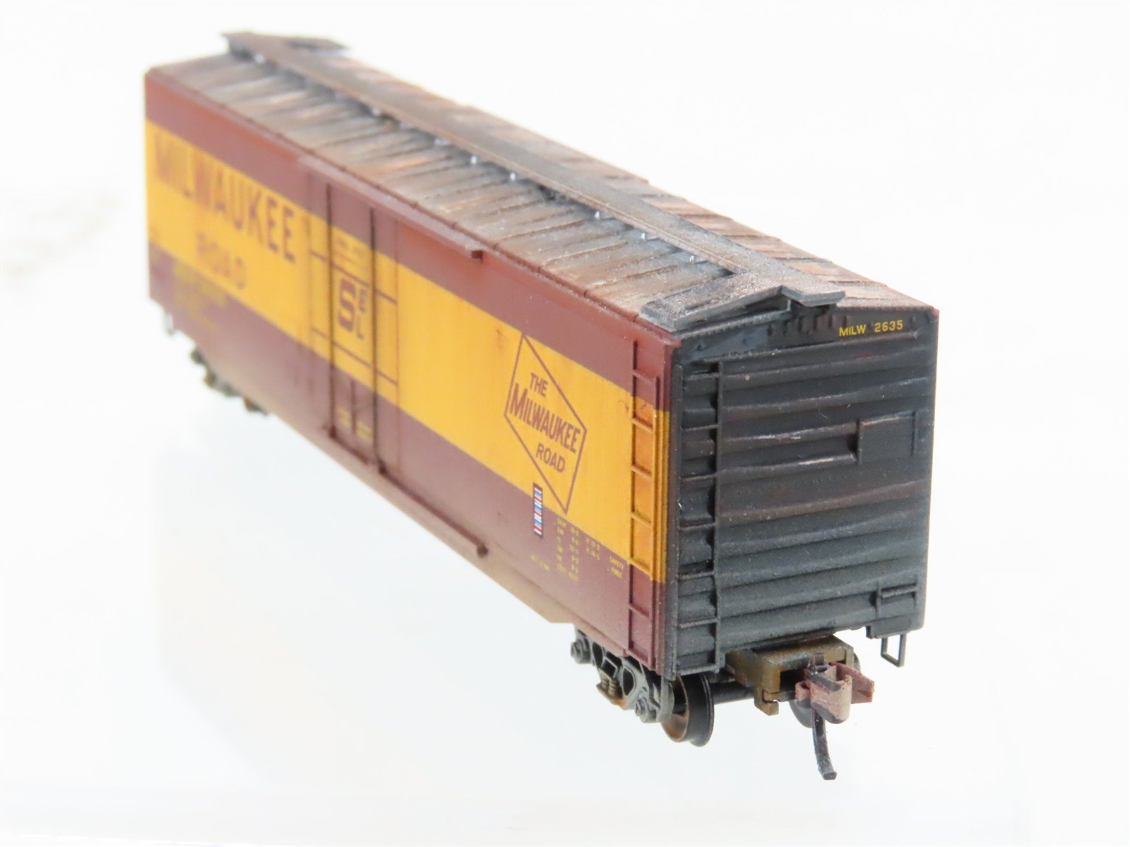 N Scale Micro-Trains MTL 03200420 MILW Milwaukee Road 50' Boxcar #2635 Weathered