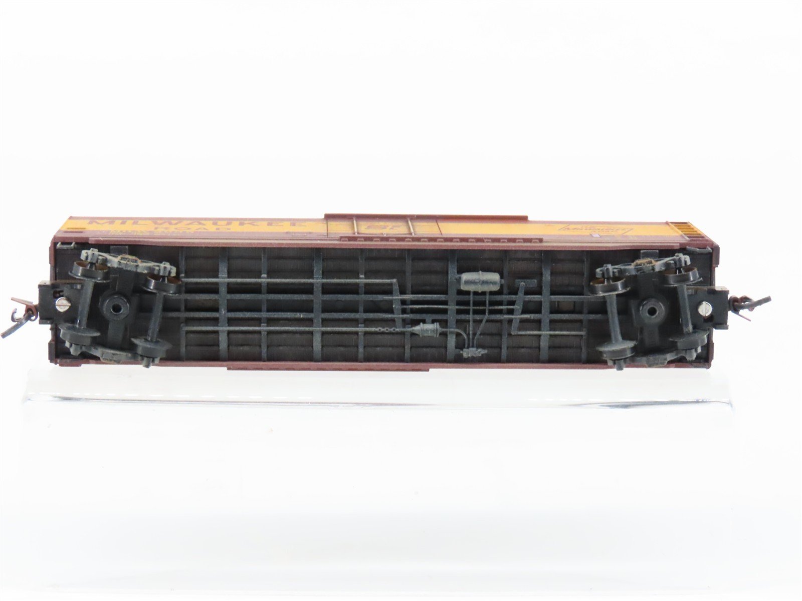 N Scale Micro-Trains MTL 03200420 MILW Milwaukee Road 50' Boxcar #2635 Weathered