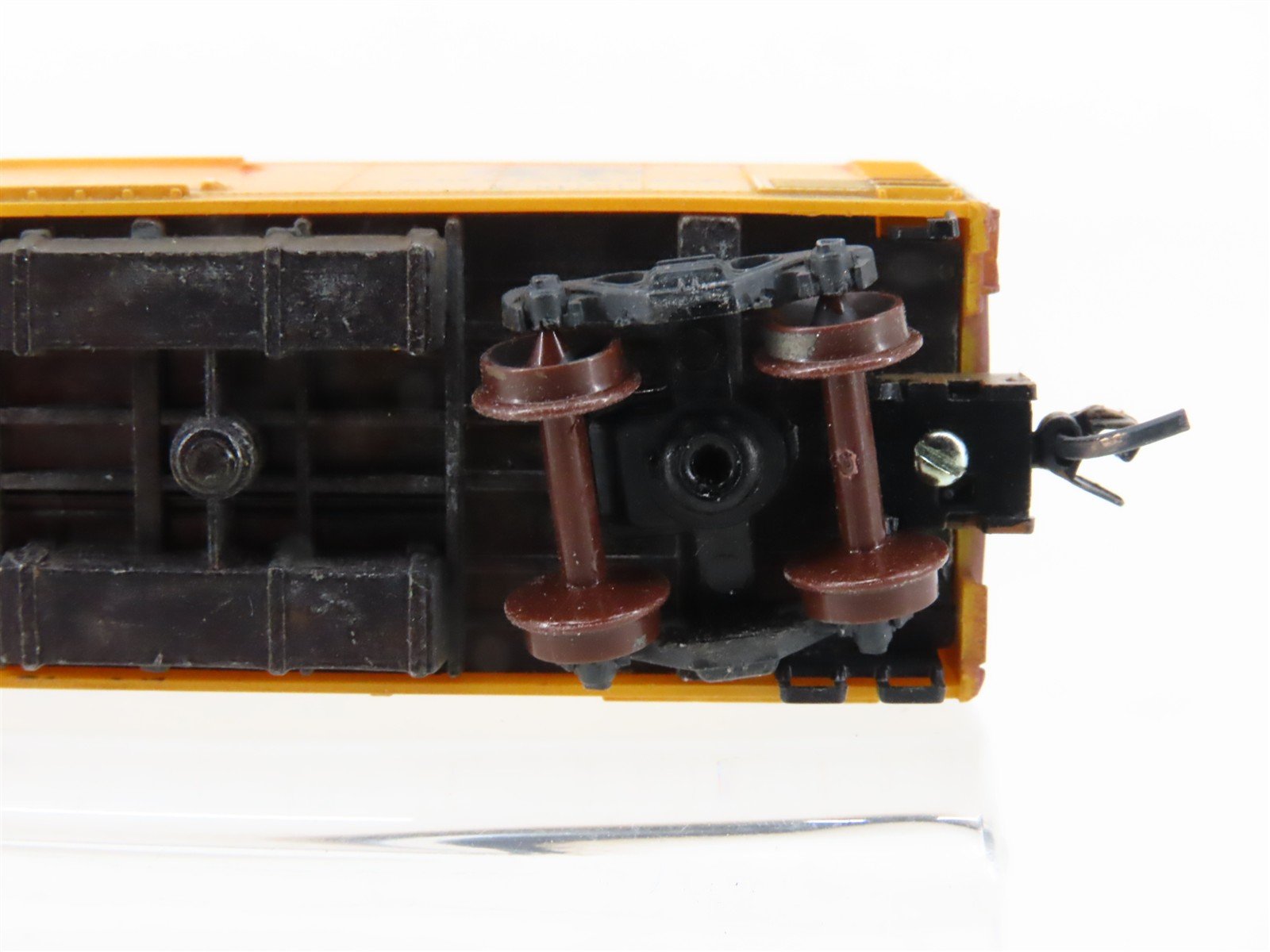 N Scale Micro-Trains MTL 69010/1 WFEX Western Fruit 51' Reefer #812 Weathered