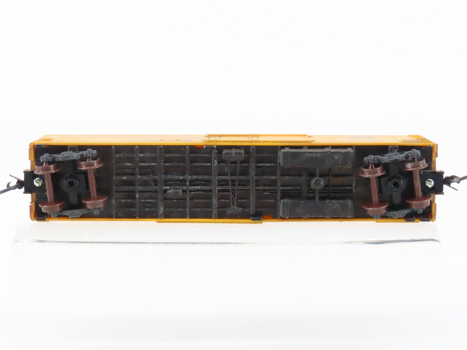N Scale Micro-Trains MTL 69010/1 WFEX Western Fruit 51' Reefer #812 Weathered