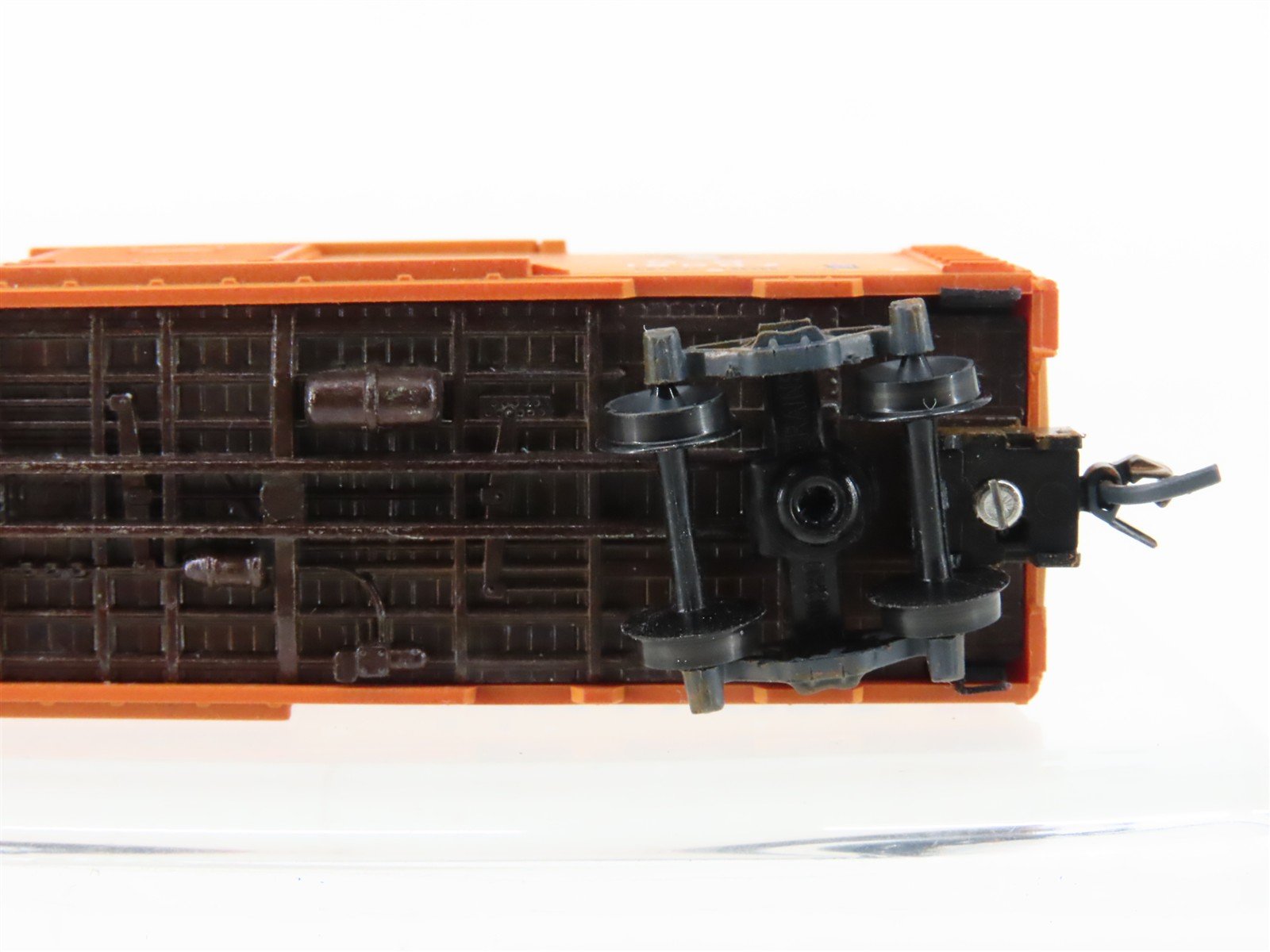 N Scale Micro-Trains MTL 20416 GN Great Northern 40' Boxcar #18007 Weathered