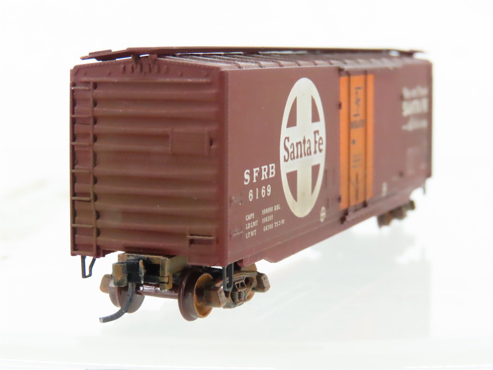 N Scale Micro-Trains MTL 32350 SFRD Santa Fe 50' Boxcar #6169 Weathered
