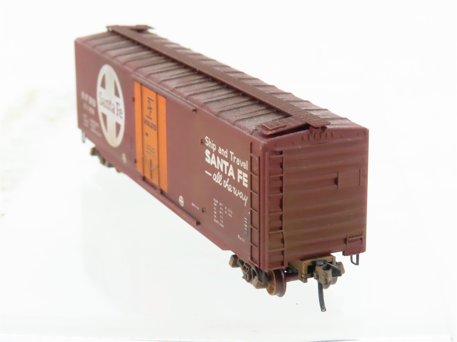 N Scale Micro-Trains MTL 32350 SFRD Santa Fe 50' Boxcar #6169 Weathered