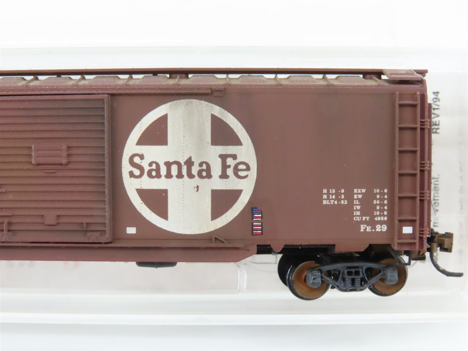 N Scale Micro-Trains MTL 78060 ATSF Santa Fe 50' Boxcar #9870 Weathered