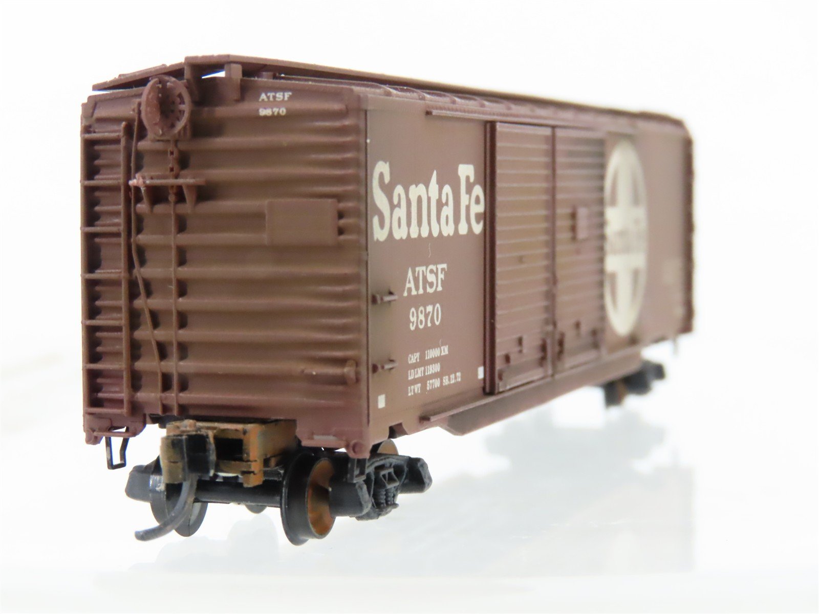 N Scale Micro-Trains MTL 78060 ATSF Santa Fe 50' Boxcar #9870 Weathered