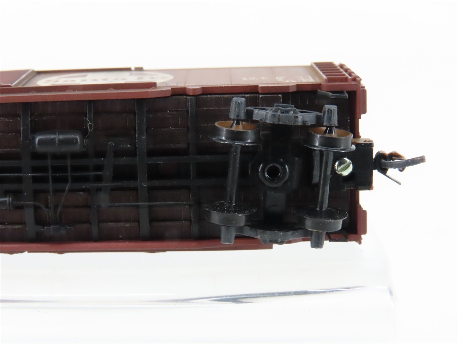N Scale Micro-Trains MTL 78060 ATSF Santa Fe 50' Boxcar #9870 Weathered