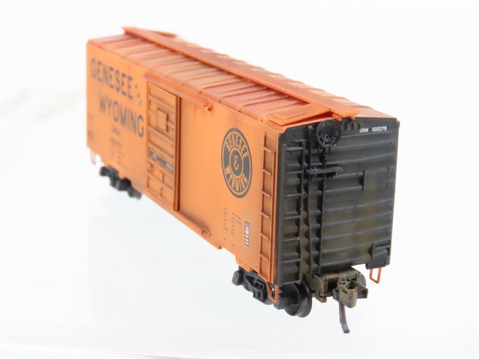 N Micro-Trains MTL 02000706 GNW Genesee & Wyoming 40' Boxcar #100079 Weathered