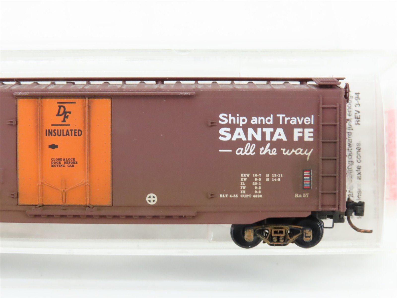 N Scale Micro-Trains MTL 32050/3 SFRB Santa Fe 50' Boxcar #6172 Weathered
