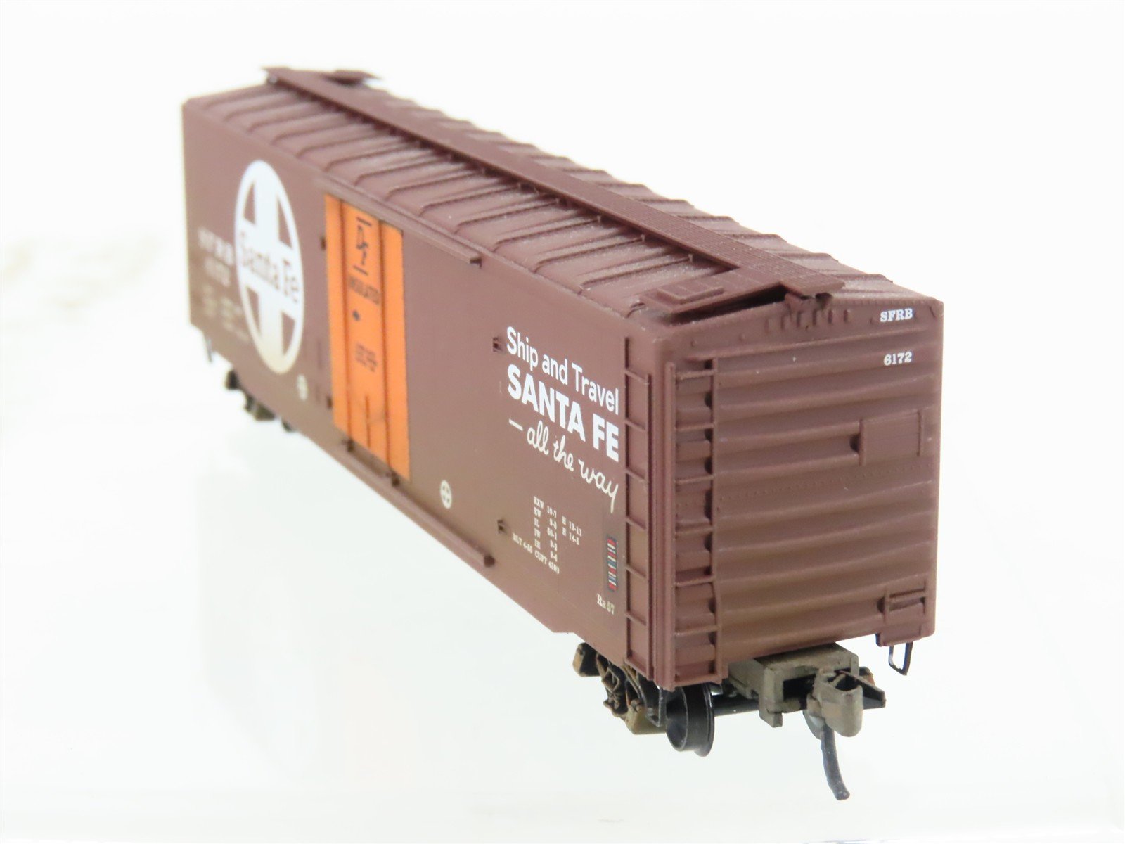 N Scale Micro-Trains MTL 32050/3 SFRB Santa Fe 50' Boxcar #6172 Weathered