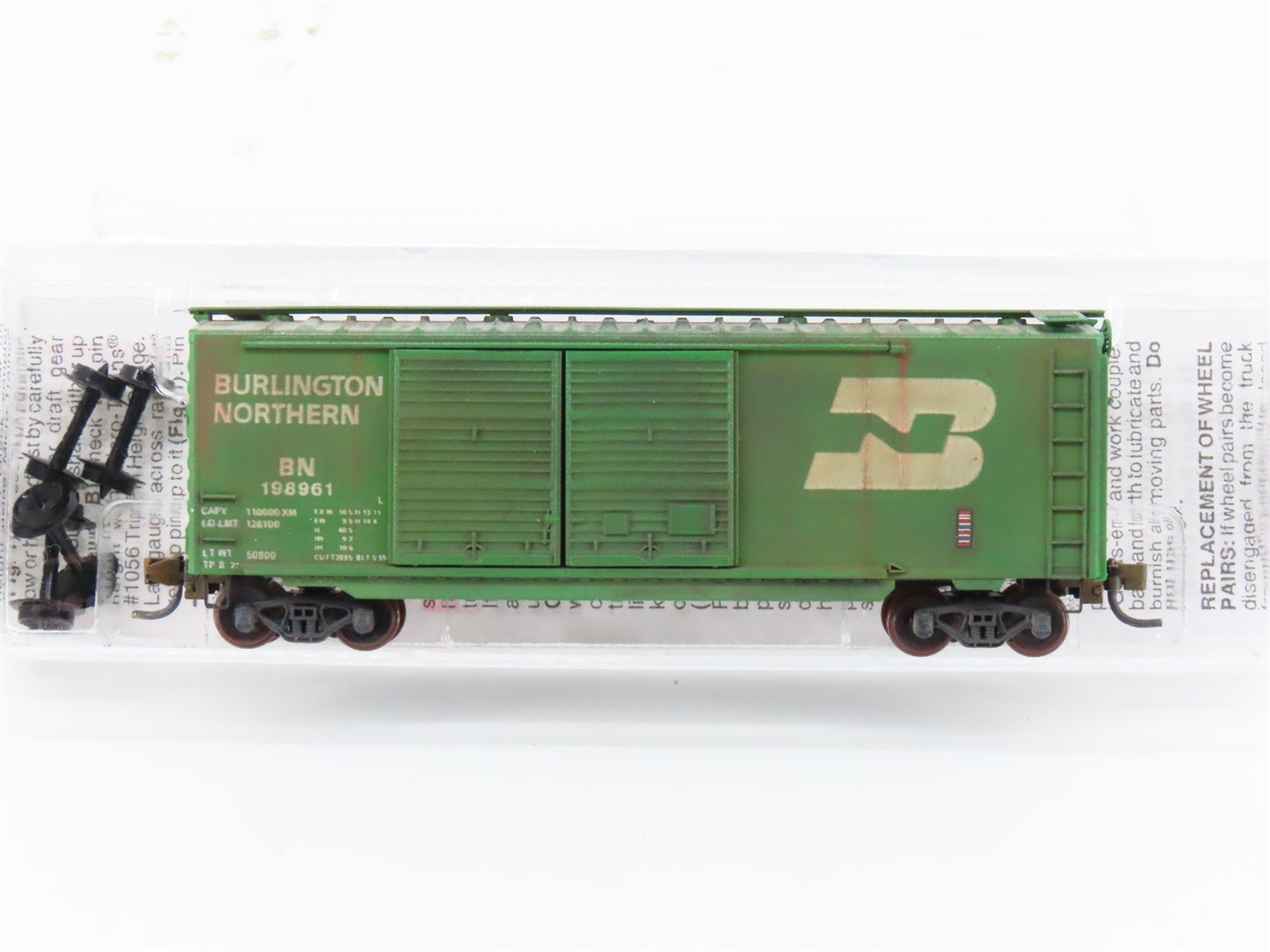 N Micro-Trains MTL 23080 BN Burlington Northern 40' Boxcar #198961 Weathered