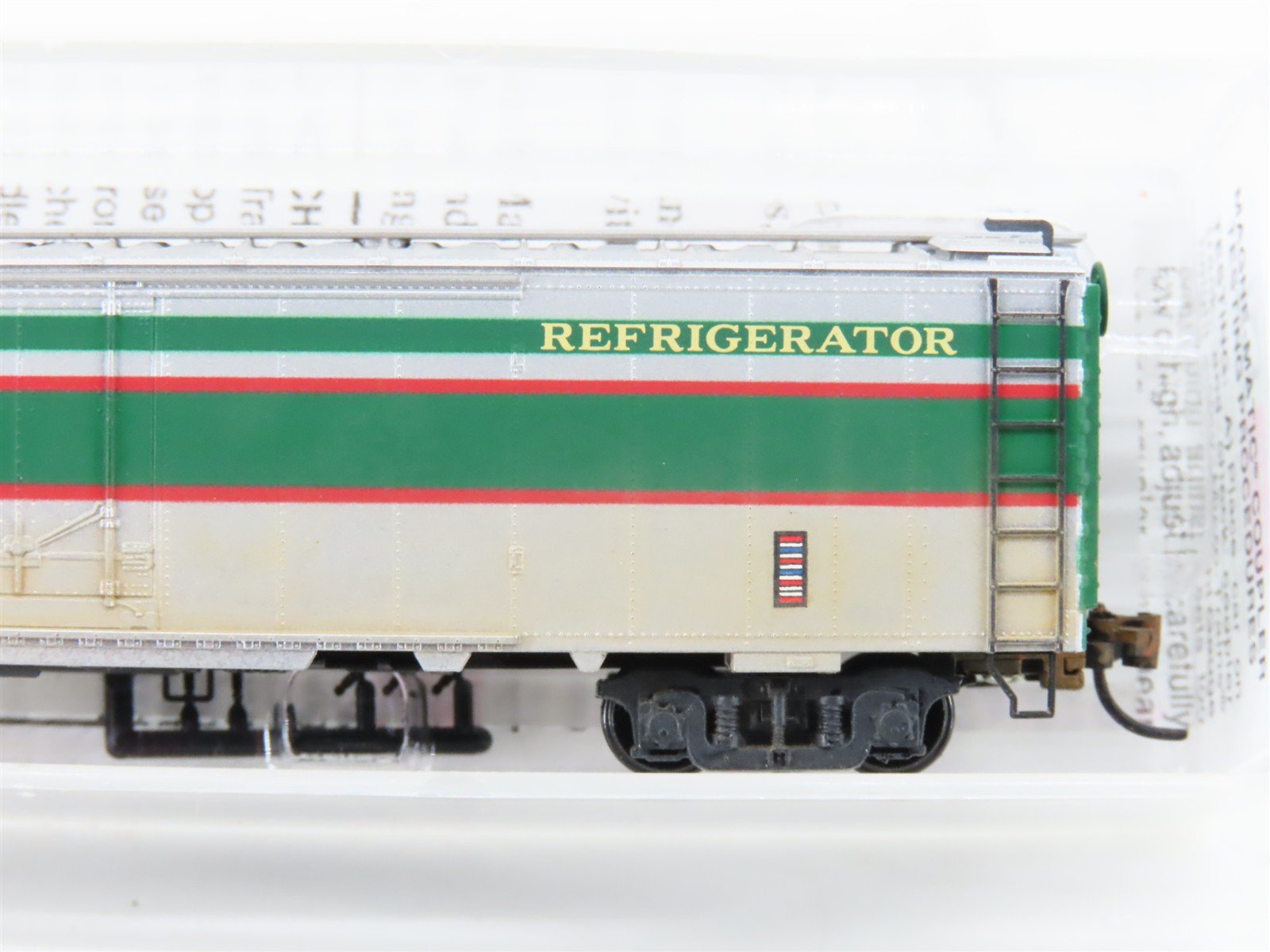 N Scale Micro-Trains MTL 52080 REX Railway Express 52' Reefer #6116 Weathered