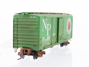 N Scale Micro-Trains MTL 22090 NP Northern Pacific 40' Boxcar #8133 Weathered
