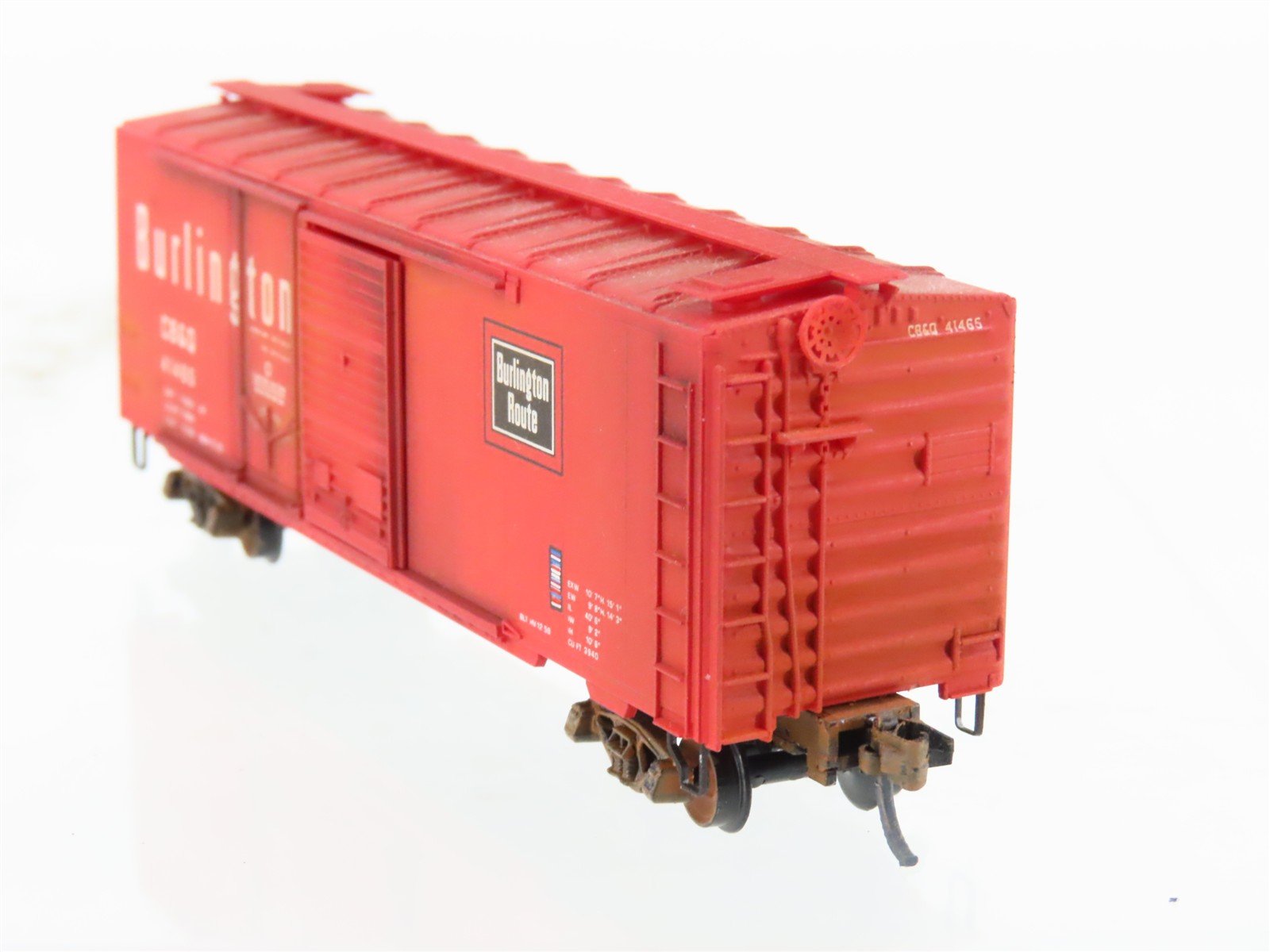 N Scale Micro-Trains MTL 22100 CBQ Burlington 40' Boxcar #41465 Weathered