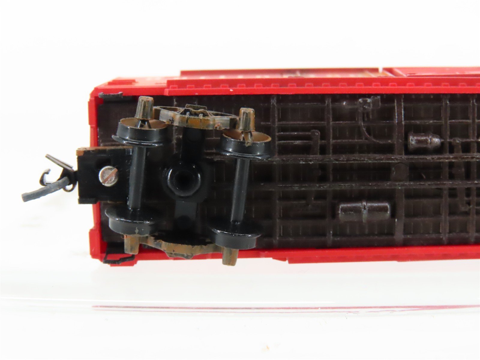N Scale Micro-Trains MTL 22100 CBQ Burlington 40' Boxcar #41465 Weathered
