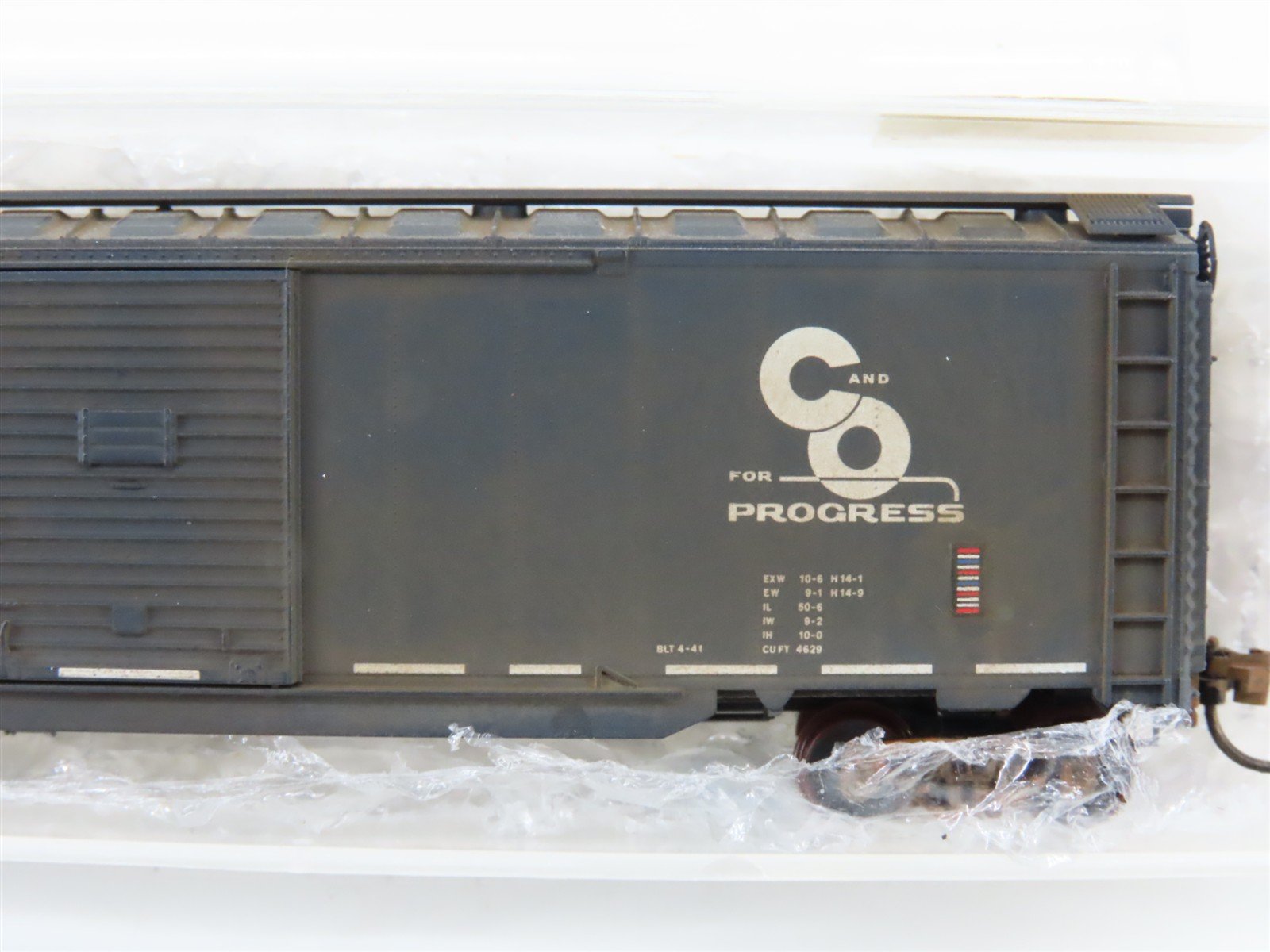 N Scale Micro-Trains MTL 78070 C&O Railway 50' Boxcar #272189 Weathered