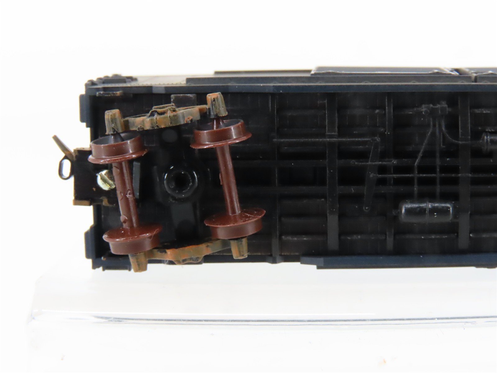N Scale Micro-Trains MTL 78070 C&O Railway 50' Boxcar #272189 Weathered