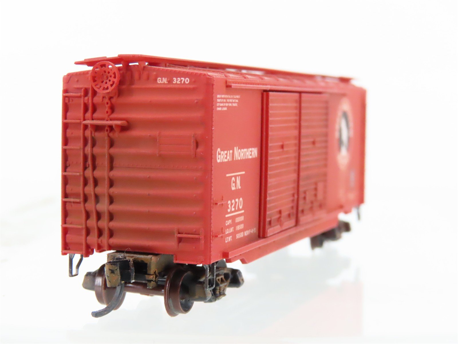 N Scale Micro-Trains MTL 23200 GN Great Northern 40' Boxcar #3270 Weathered