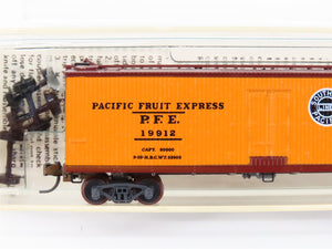 N Scale Micro-Trains/Kadee 47062 PFE Pacific Fruit 40' Reefer #19912 Weathered
