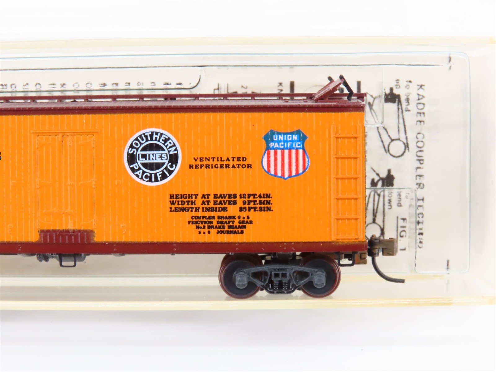 N Scale Micro-Trains/Kadee 47062 PFE Pacific Fruit 40' Reefer #19912 Weathered