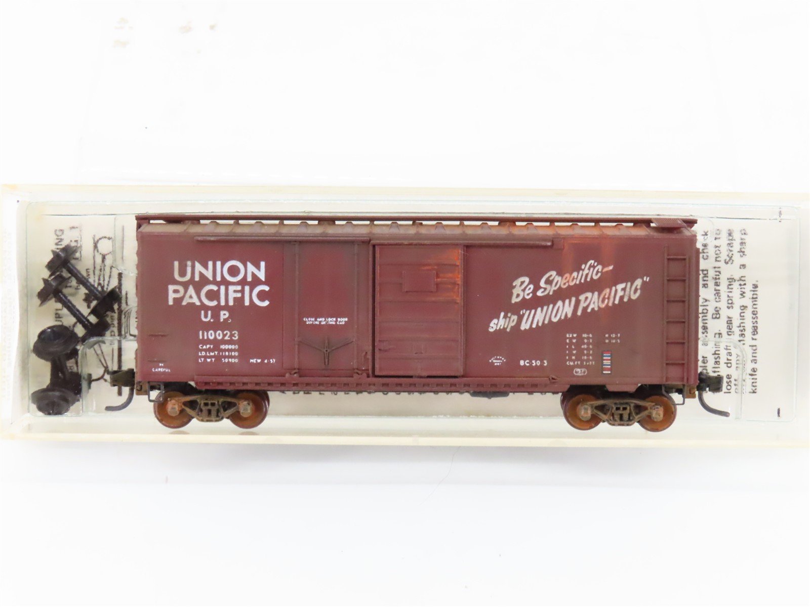 N Scale Micro-Trains 22030 UP Union Pacific 40' Boxcar #110023 Weathered