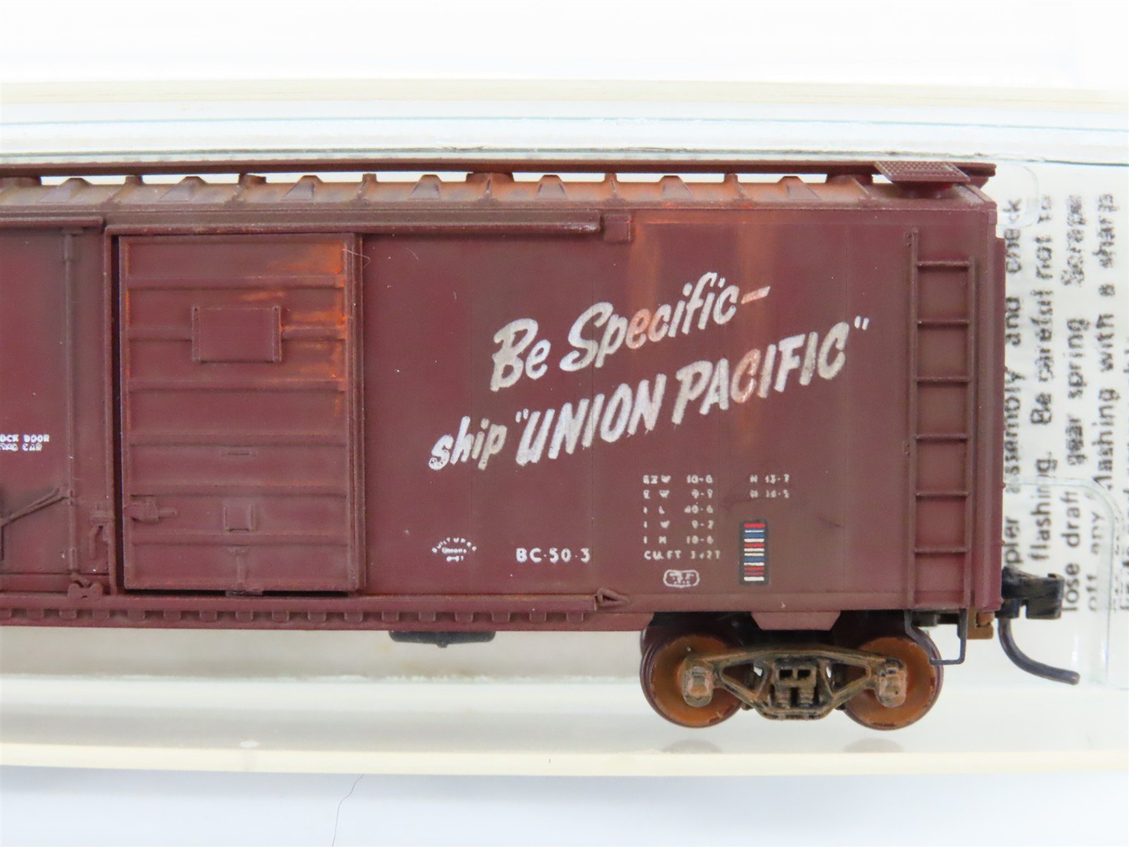 N Scale Micro-Trains 22030 UP Union Pacific 40' Boxcar #110023 Weathered