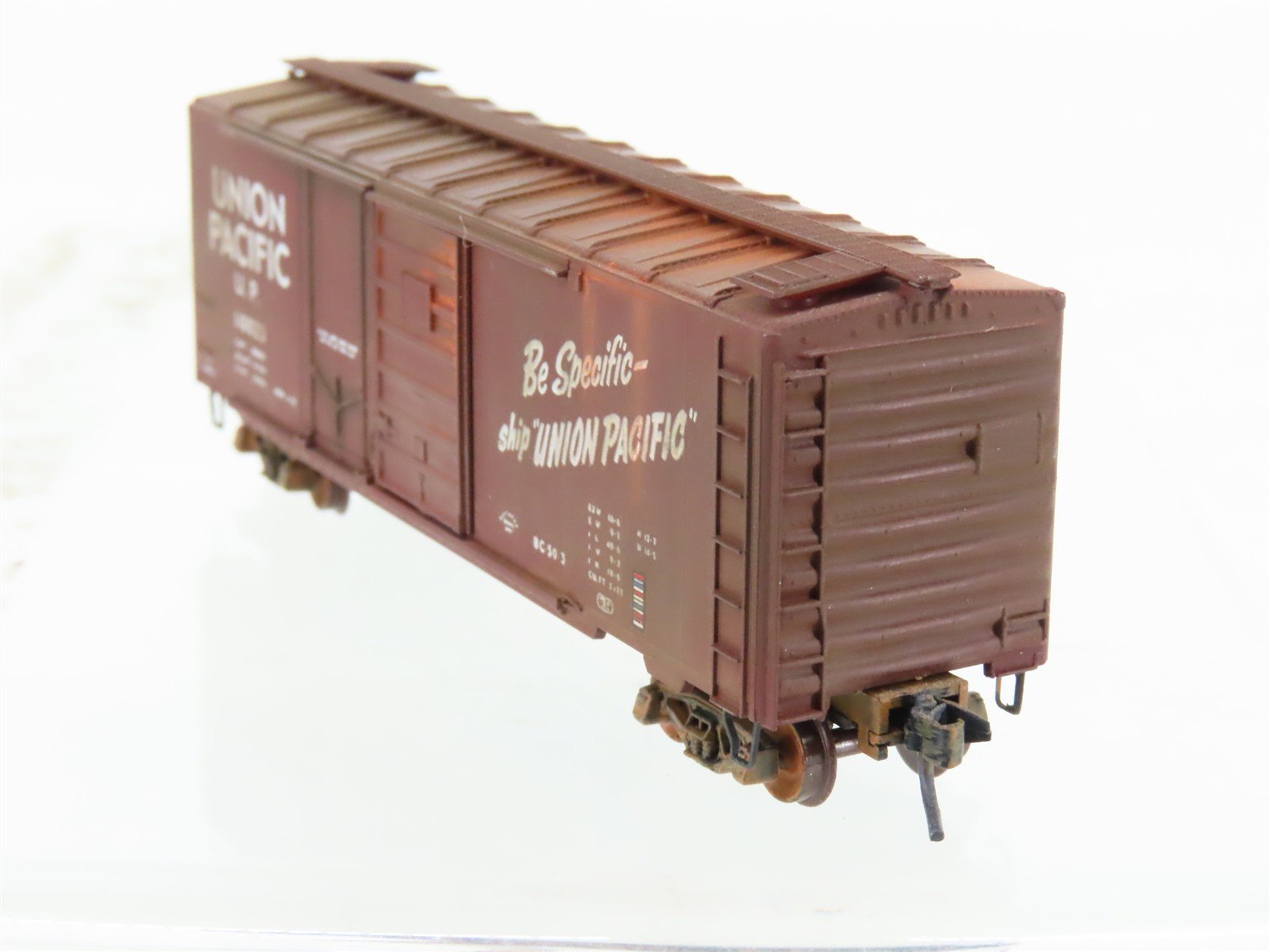 N Scale Micro-Trains 22030 UP Union Pacific 40' Boxcar #110023 Weathered