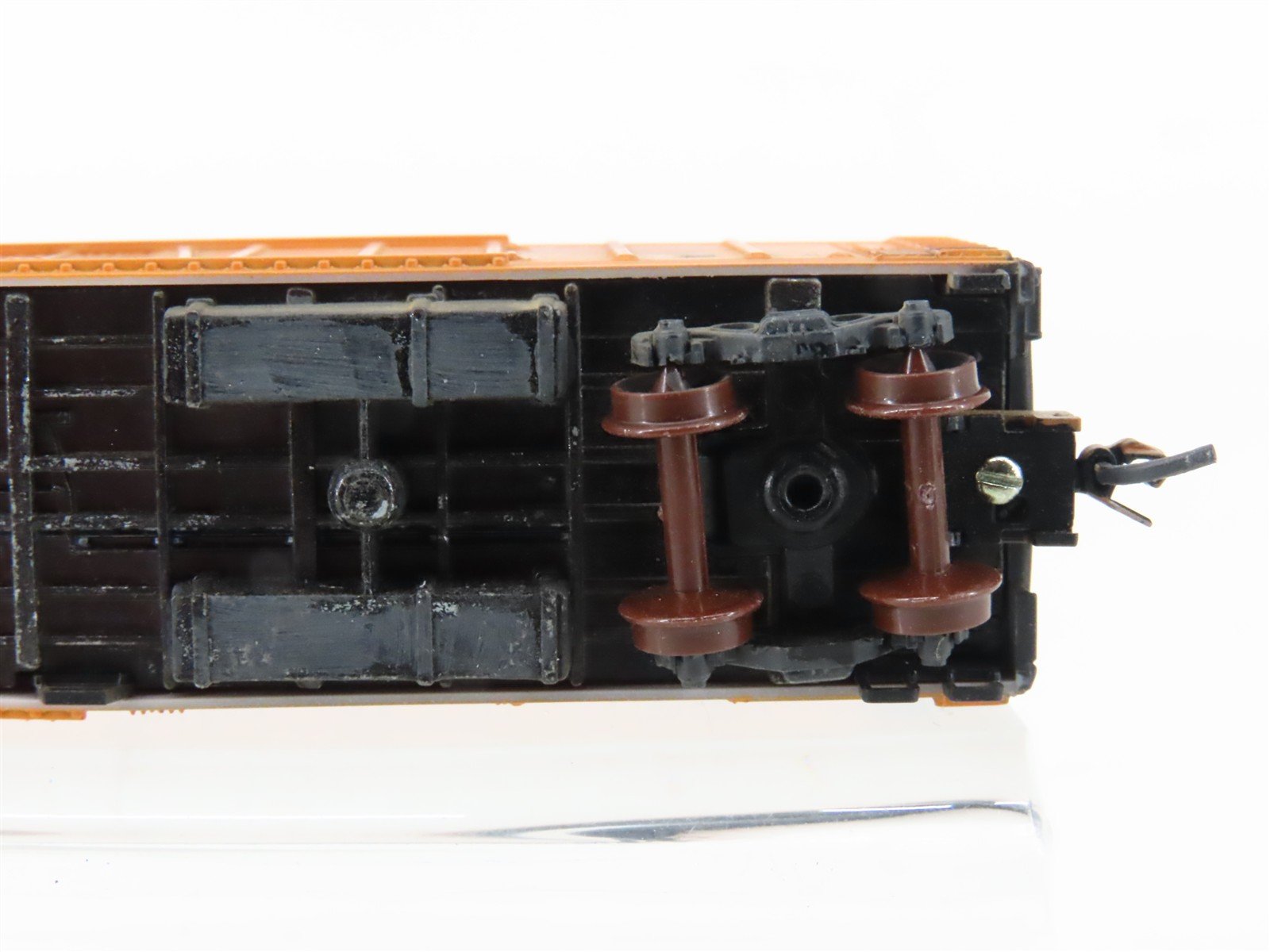 N Scale Micro-Trains/Kadee 70040 MILW Milwaukee Road 51' Reefer #9778 Weathered