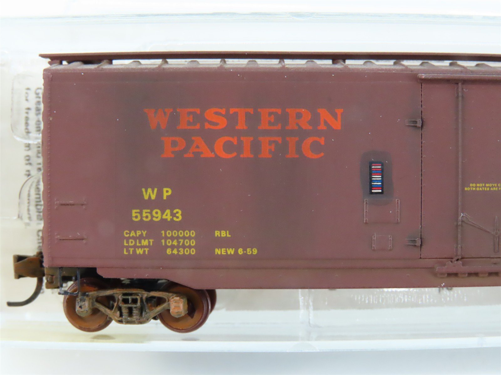 N Scale Micro-Trains/Kadee 32180 WP Western Pacific 50' Boxcar #55943 Weathered
