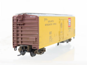 N Scale Micro-Trains/Kadee 69010 BREX Burlington 51' Reefer #5067 Weathered