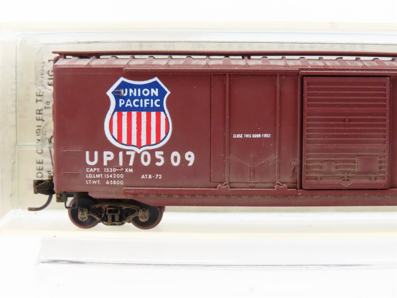 N Scale Micro-Trains/Kadee 33050 UP Union Pacific 50' Boxcar #170509 Weathered