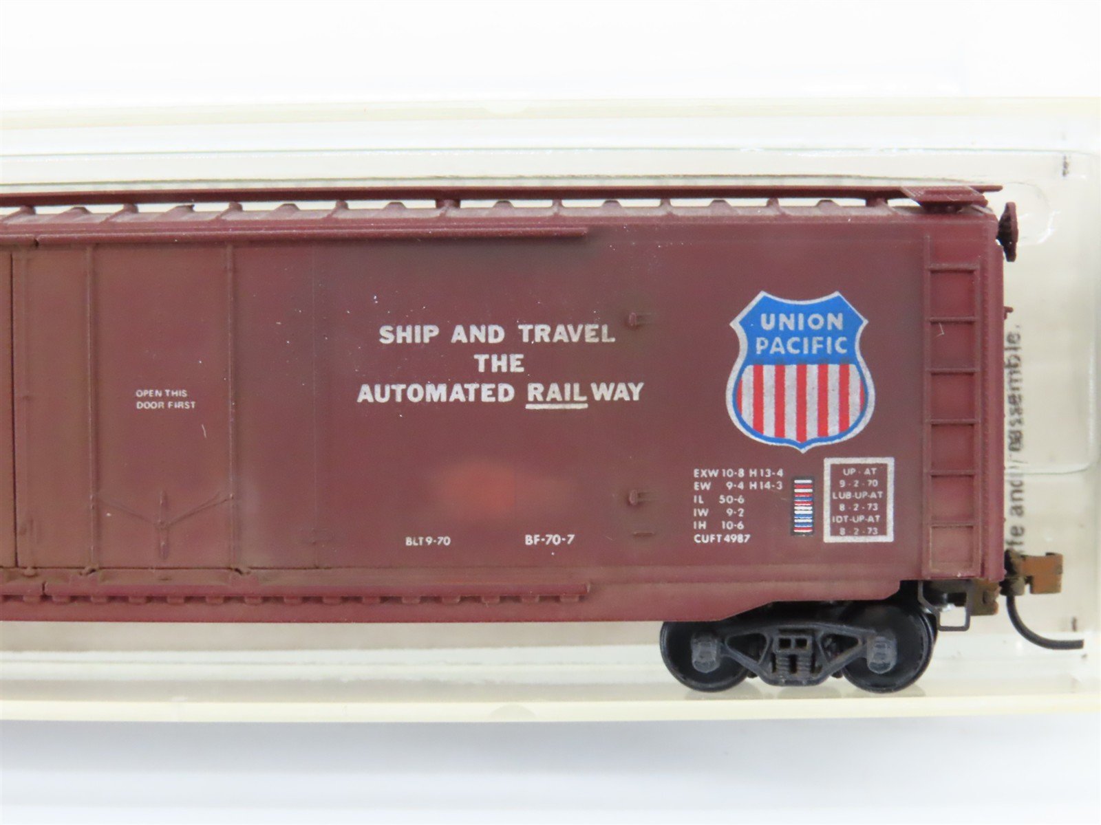 N Scale Micro-Trains/Kadee 36030 UP Union Pacific 50' Boxcar #169157 Weathered