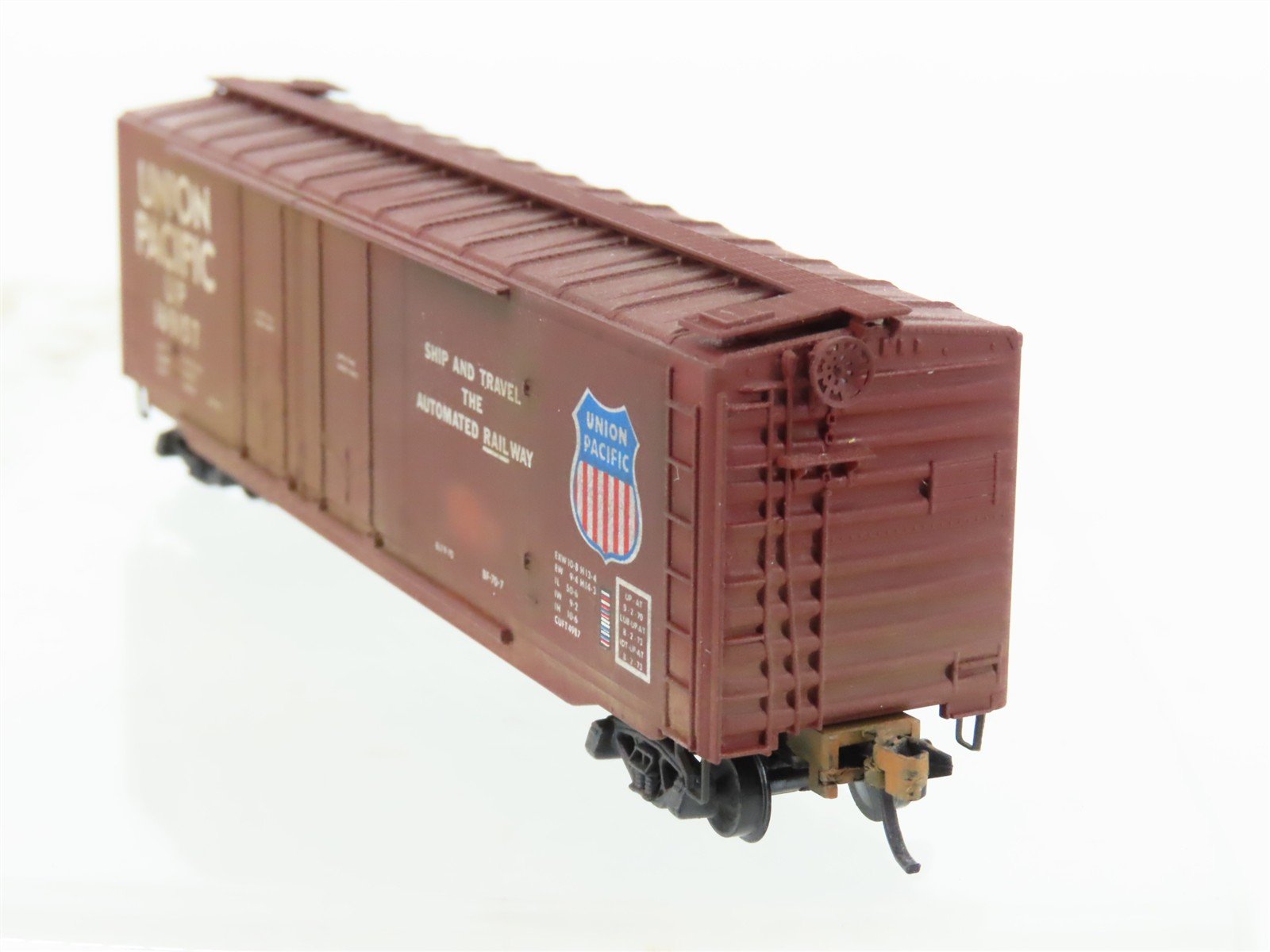 N Scale Micro-Trains/Kadee 36030 UP Union Pacific 50' Boxcar #169157 Weathered