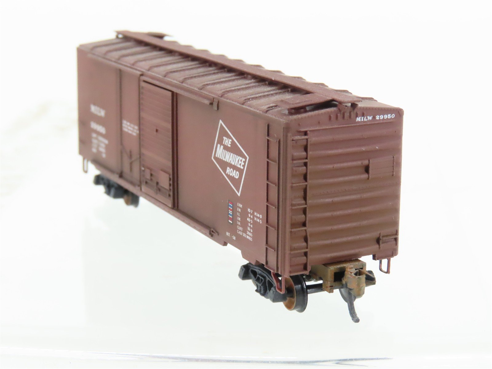 N Micro-Trains/Kadee 22180 MILW Milwaukee Road 40' Boxcar #29950 Weathered