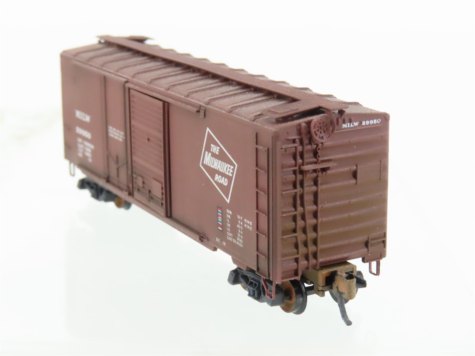 N Micro-Trains/Kadee 22180 MILW Milwaukee Road 40' Boxcar #29950 Weathered