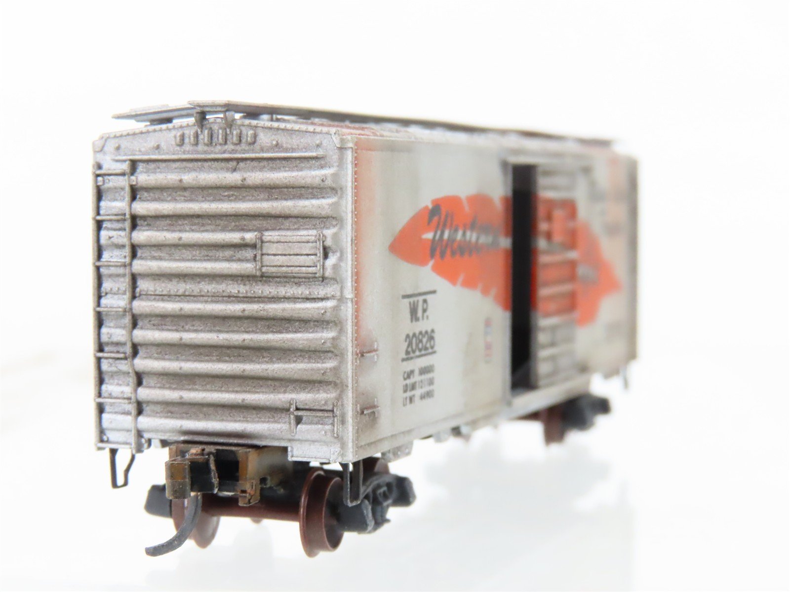 N Scale Micro-Trains/Kadee 20211 WP Western Pacific 40' Boxcar #20826 Weathered