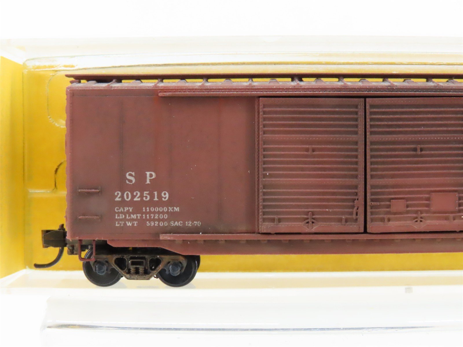 N Micro-Trains/Kadee 34091-1 SP Southern Pacific 50' Boxcar #202519 Weathered