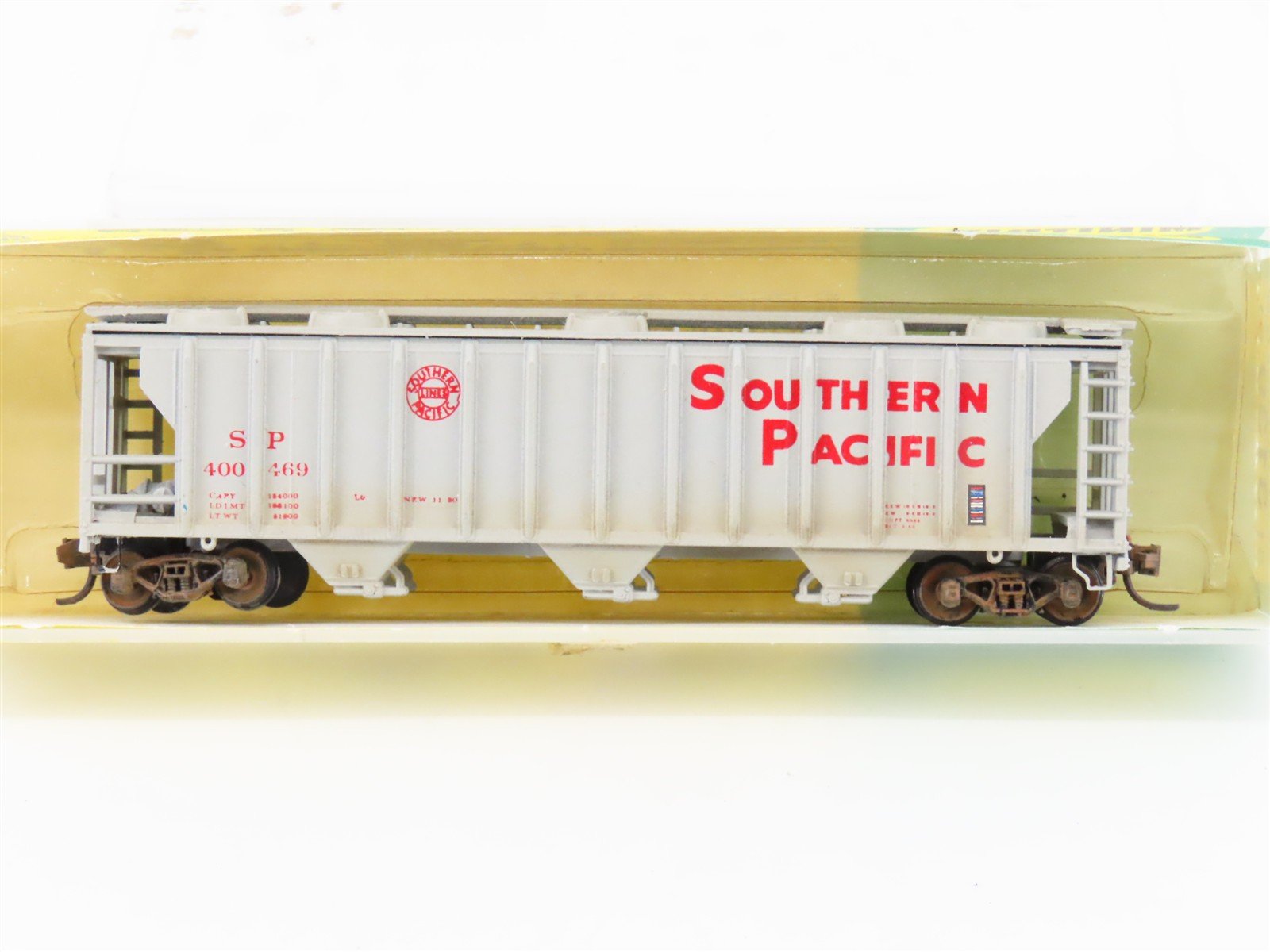 N Scale Minitrix 51313900 SP Southern Pacific 3-Bay Hopper #400469 Weathered