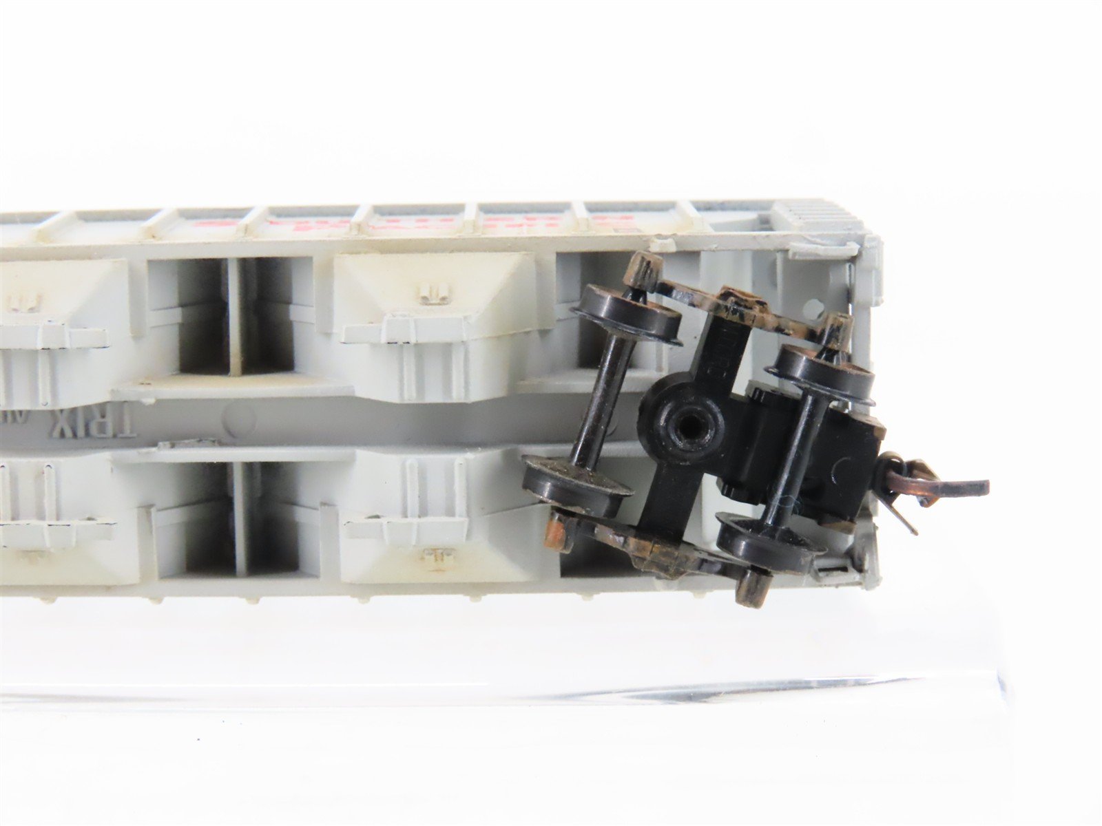 N Scale Minitrix 51313900 SP Southern Pacific 3-Bay Hopper #400469 Weathered