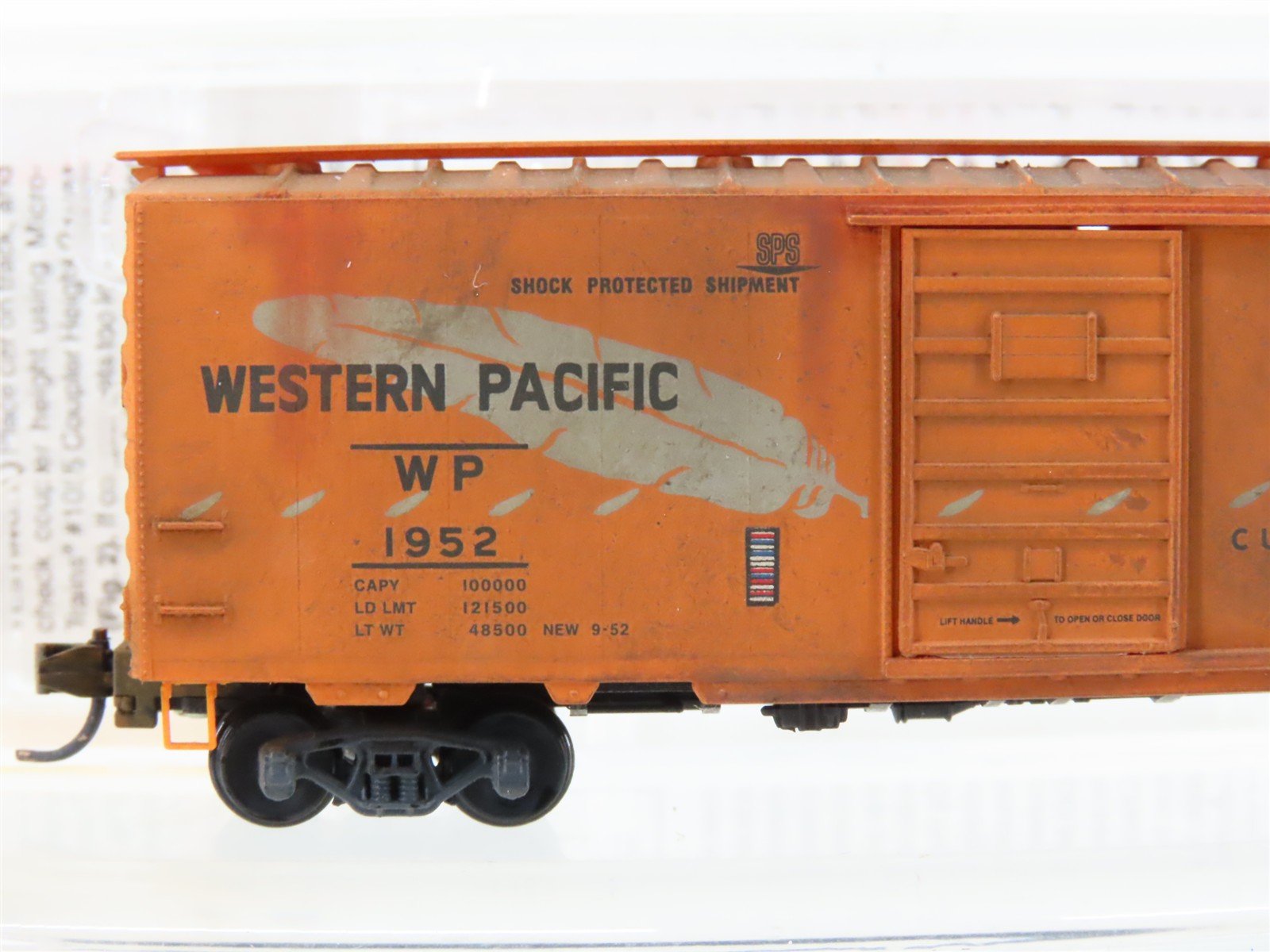 N Scale Micro-Trains MTL 20506 WP Western Pacific 40' Boxcar #1952 Weathered