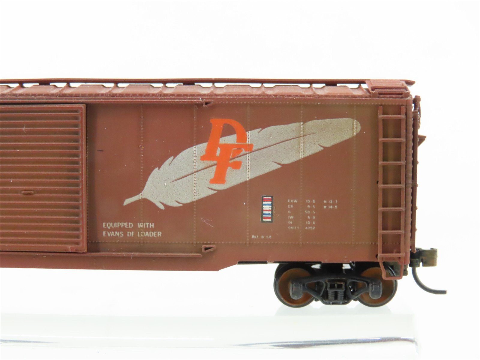 N Scale Intermountain 65604-13 WP Western Pacific 50' Boxcar #3002 Weathered