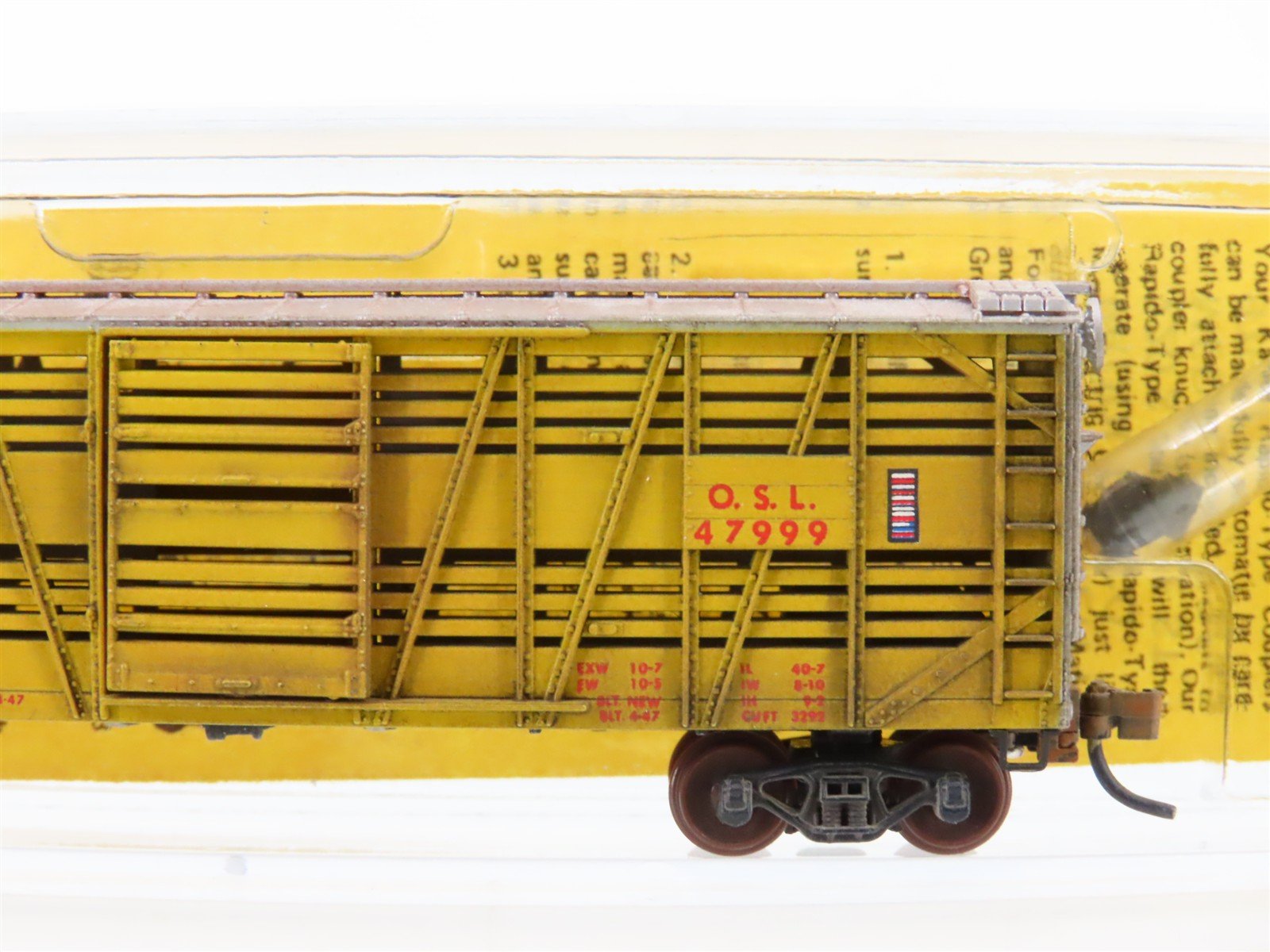 N Scale Micro-Trains/Kadee 35011 UP Union Pacific 40' Stock Car #47999 Weathered