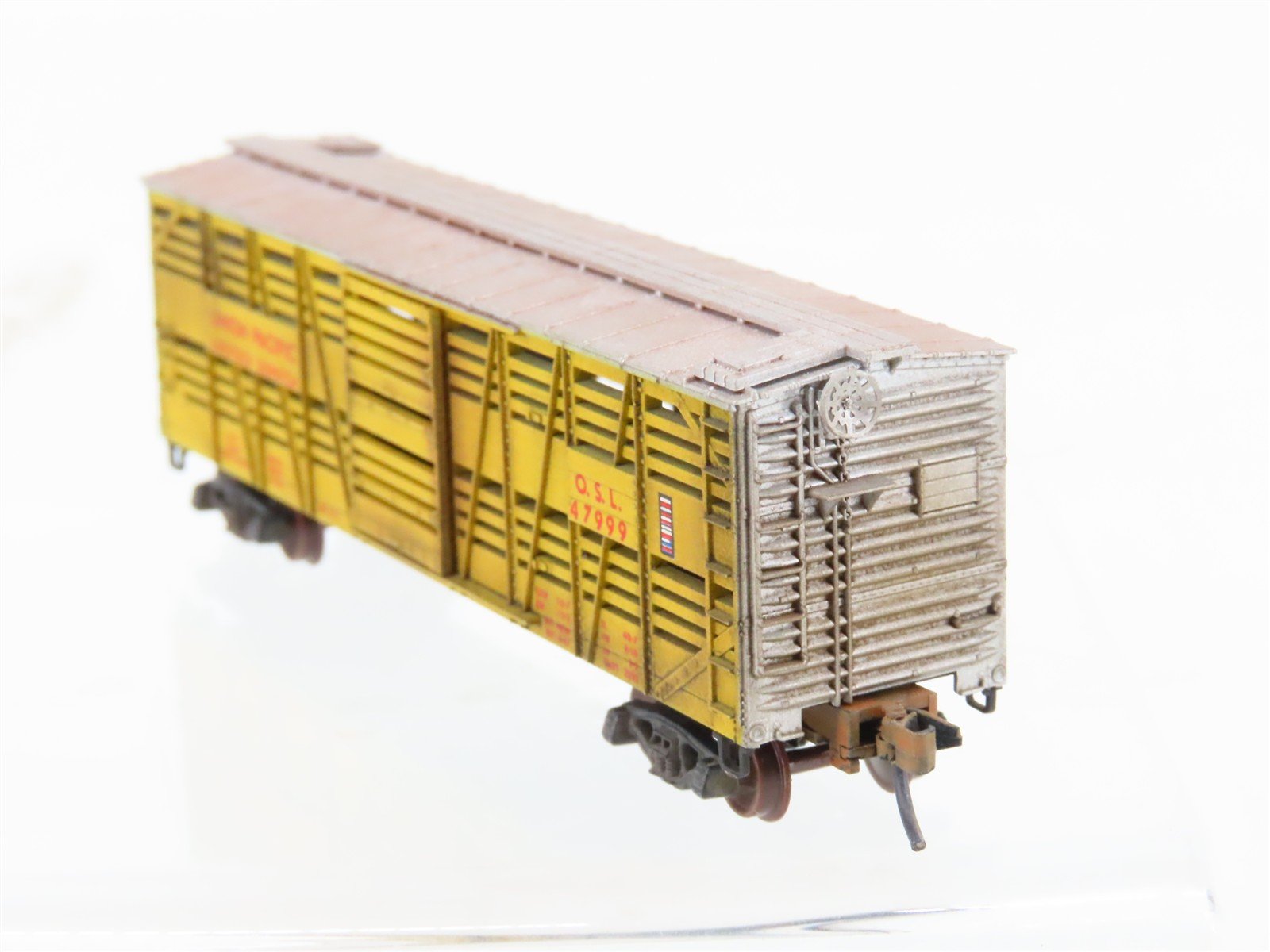 N Scale Micro-Trains/Kadee 35011 UP Union Pacific 40' Stock Car #47999 Weathered