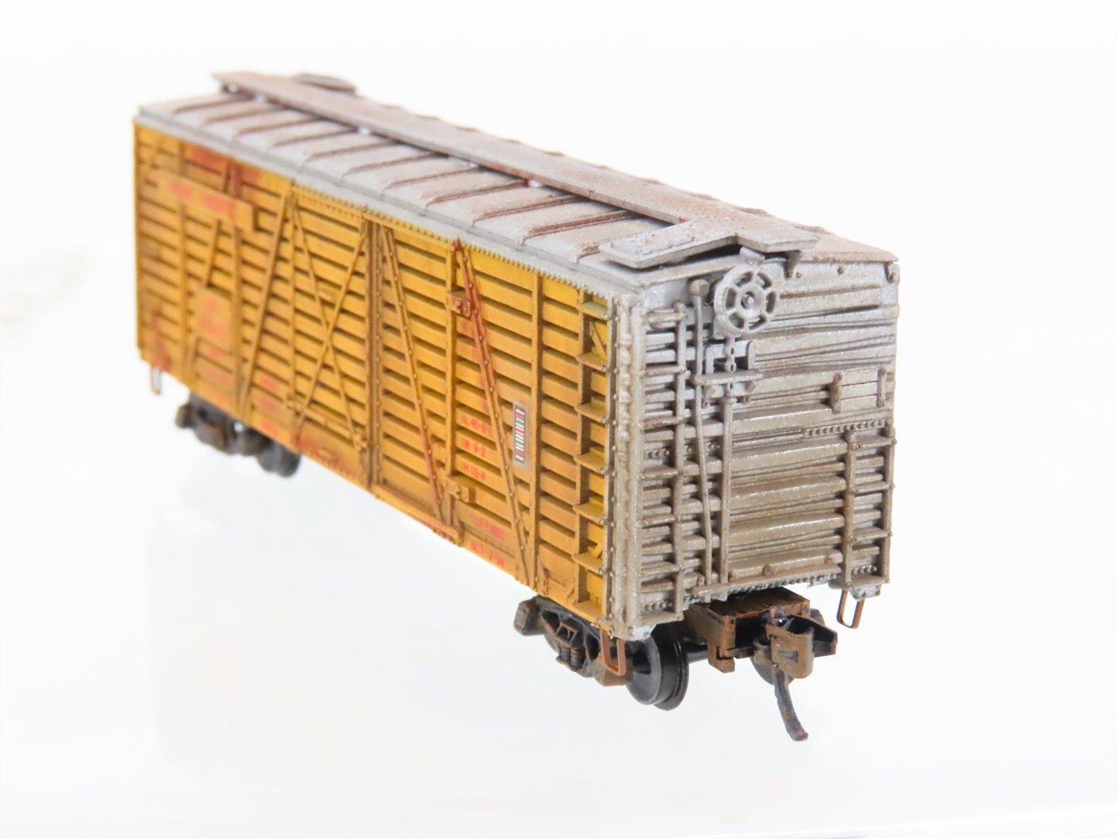 N Scale Con-Cor UP Union Pacific 40' Stock Car #47845 Weathered