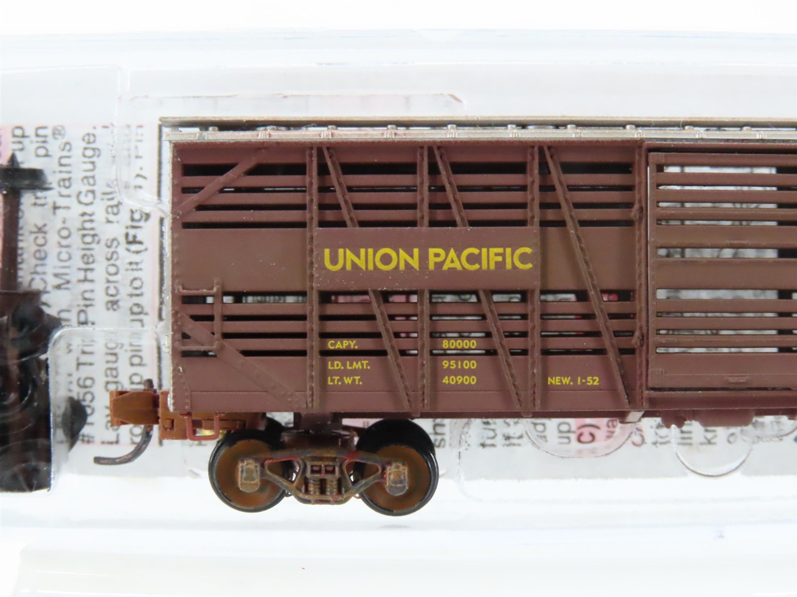 N Micro-Trains MTL 03500120 UP Union Pacific 40' Stock Car #48199D Weathered